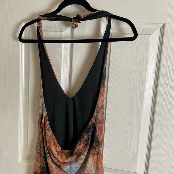 Prettylittlething woman’s Halter Tie-Dye Mini Dress 8 - Picture 6 of 9